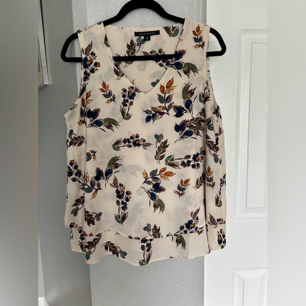 Zac & Rachel Sleeveless Blouse with Multicolor Floral Print Size M